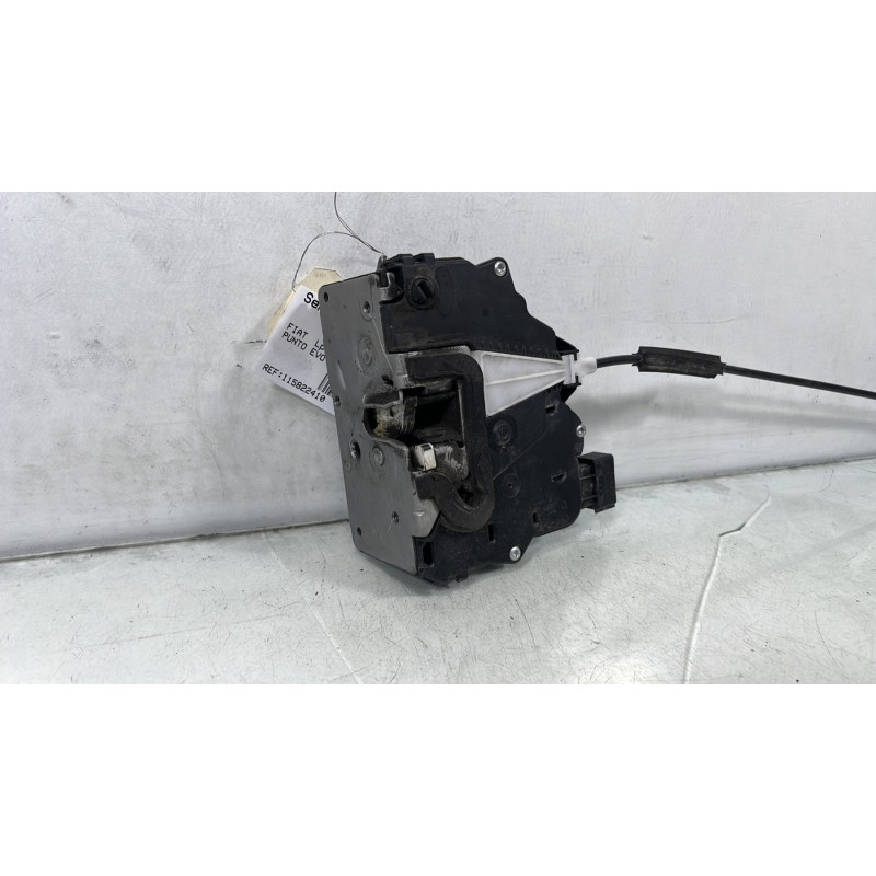 Serrure arriere droit FIAT PUNTO EVO 3 Photo n°1