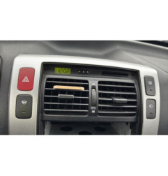 Vitre avant gauche HYUNDAI TUCSON 1