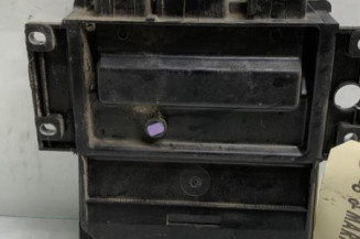 Calculateur moteur RENAULT CLIO 3