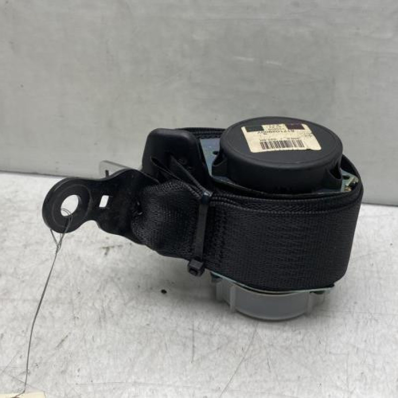 Ceinture arriere centrale OPEL ASTRA J Photo n°4