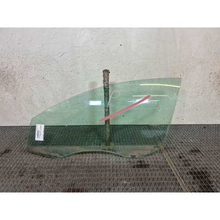 Vitre avant gauche VOLKSWAGEN PASSAT 6