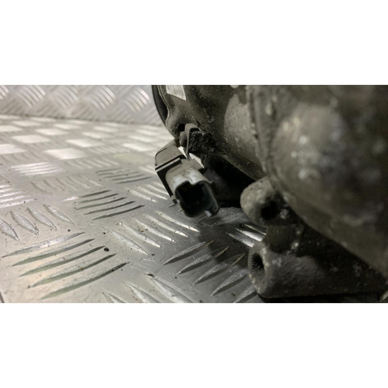 Compresseur clim NISSAN NOTE 1 Photo n°5