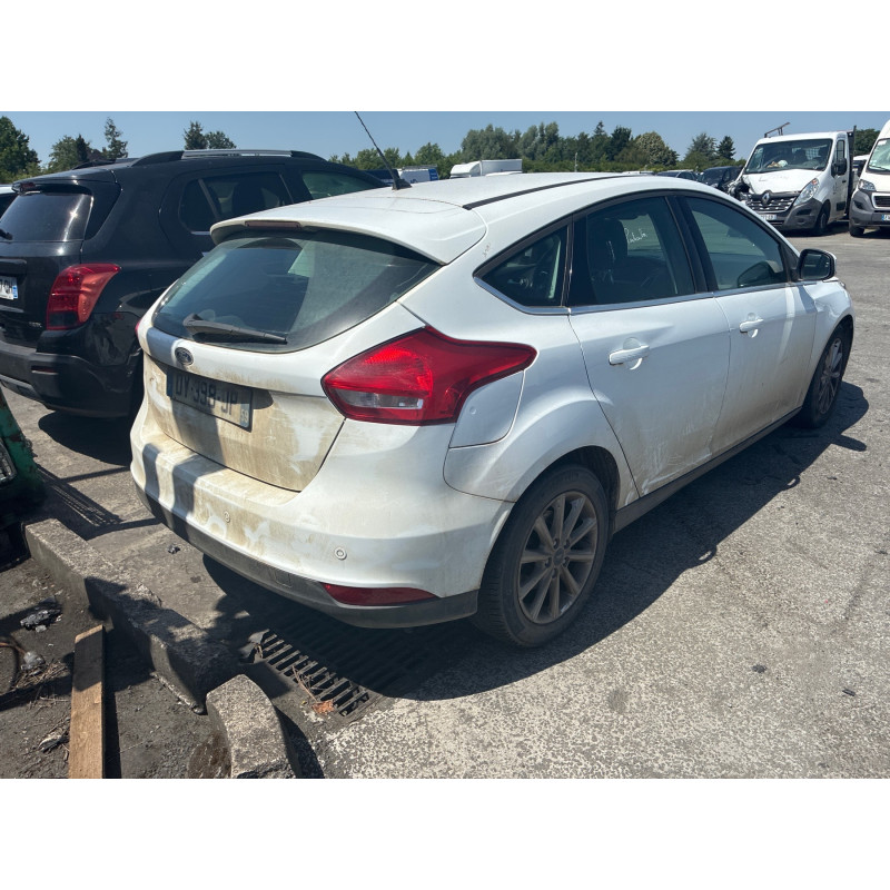 FORD FOCUS 3 PHASE 2 1.0i - 12V TURBO Photo n°2