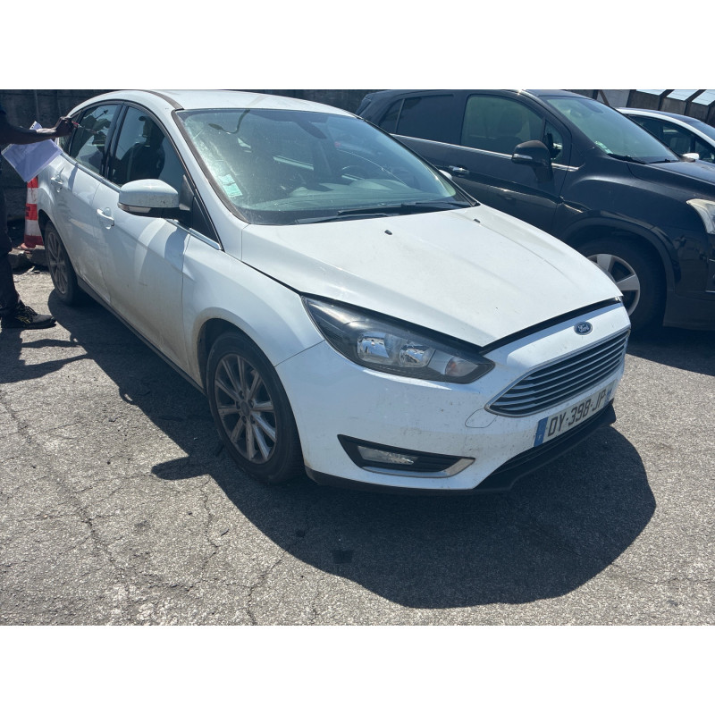 FORD FOCUS 3 PHASE 2 1.0i - 12V TURBO Photo n°6