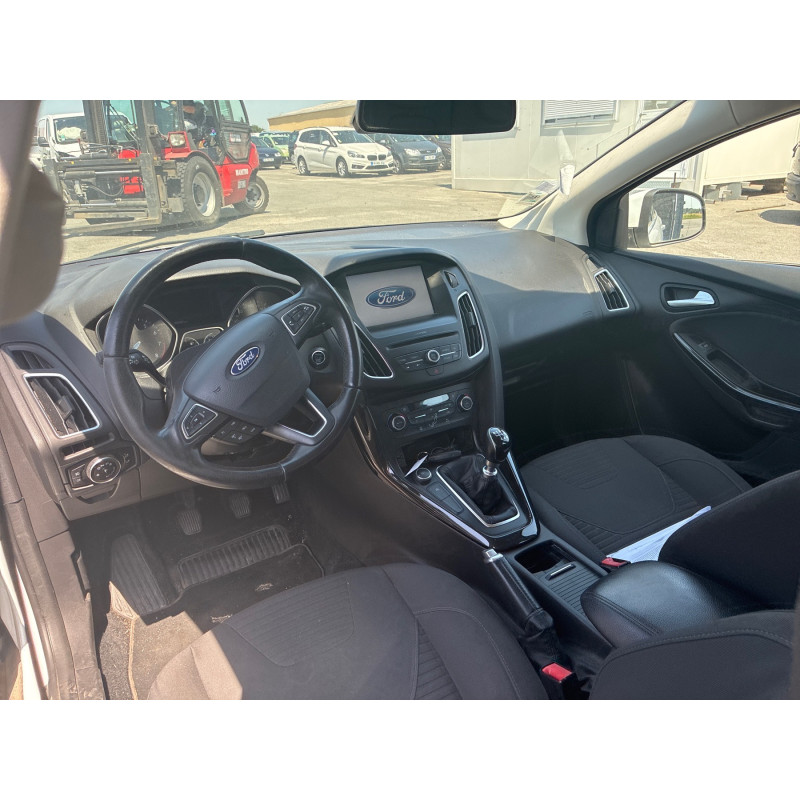 FORD FOCUS 3 PHASE 2 1.0i - 12V TURBO Photo n°22