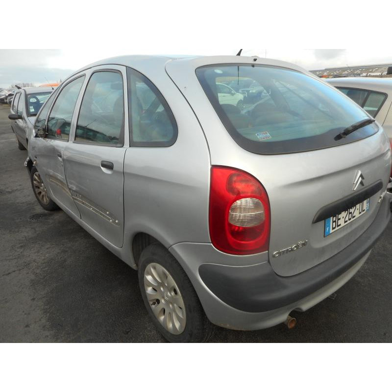 Moteur CITROEN XSARA PICASSO Photo n°8