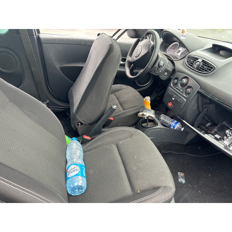 Vitre avant droit RENAULT CLIO 3 Photo n°17