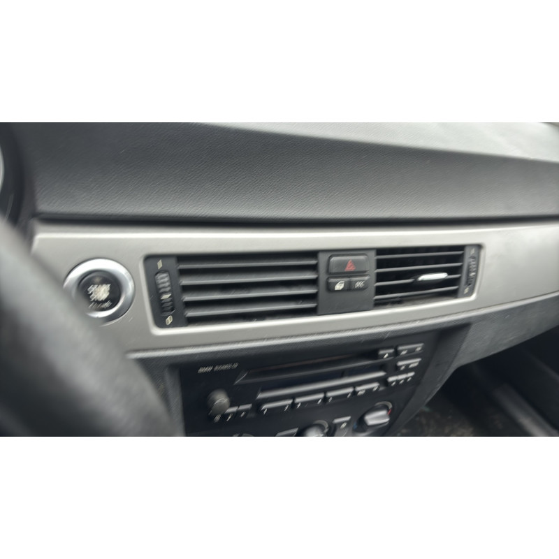 Capot BMW SERIE 3 E91 Photo n°17