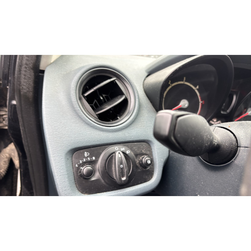 Fermeture de capot FORD FIESTA 6 Photo n°19