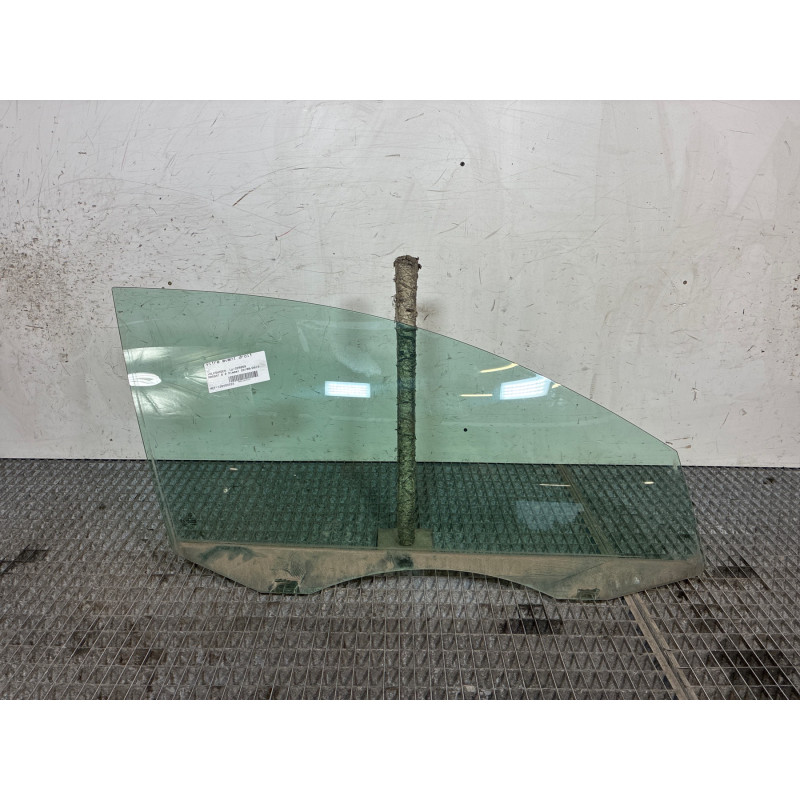 Vitre avant droit VOLKSWAGEN PASSAT 6 Photo n°2