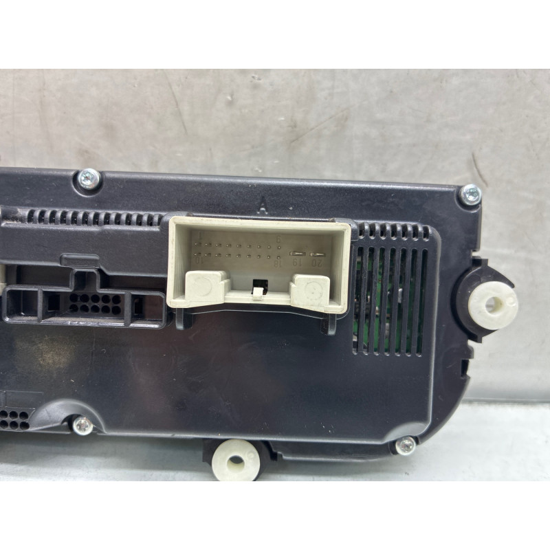 Commande chauffage VOLKSWAGEN PASSAT 6 Photo n°1