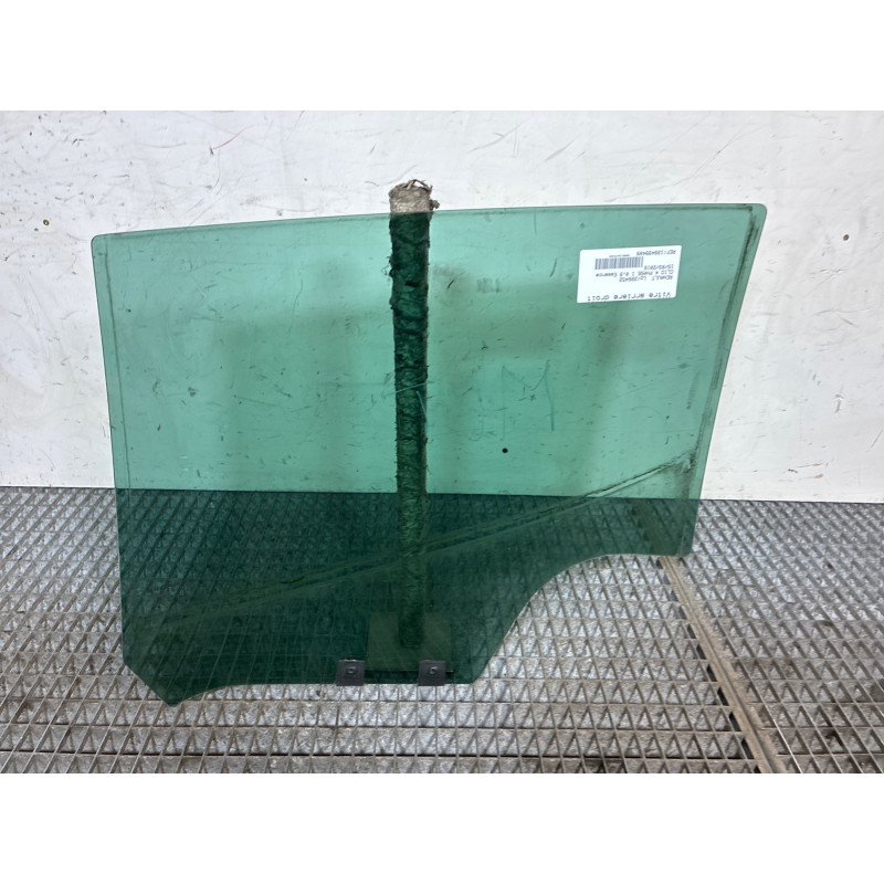 Vitre arriere droit RENAULT CLIO 4 Photo n°1