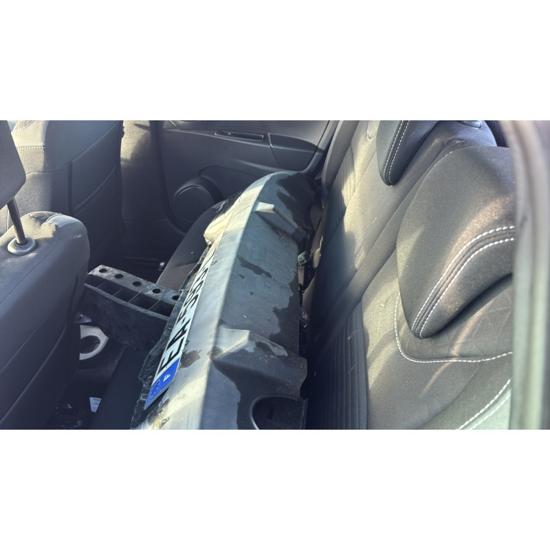 Vitre arriere droit RENAULT CLIO 4 Photo n°19