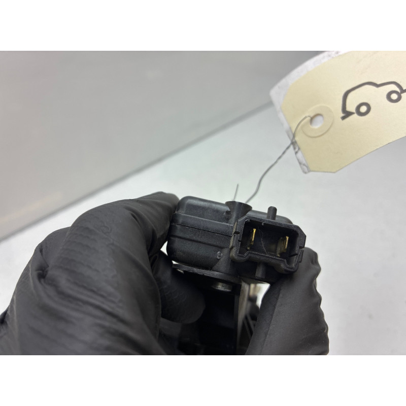 Bouton de coffre RENAULT CLIO 2 CAMPUS Photo n°2