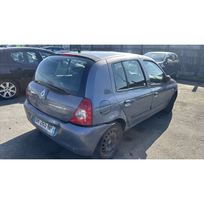 Bouton de coffre RENAULT CLIO 2 CAMPUS Photo n°8