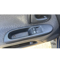 Bouton de coffre RENAULT CLIO 2 CAMPUS