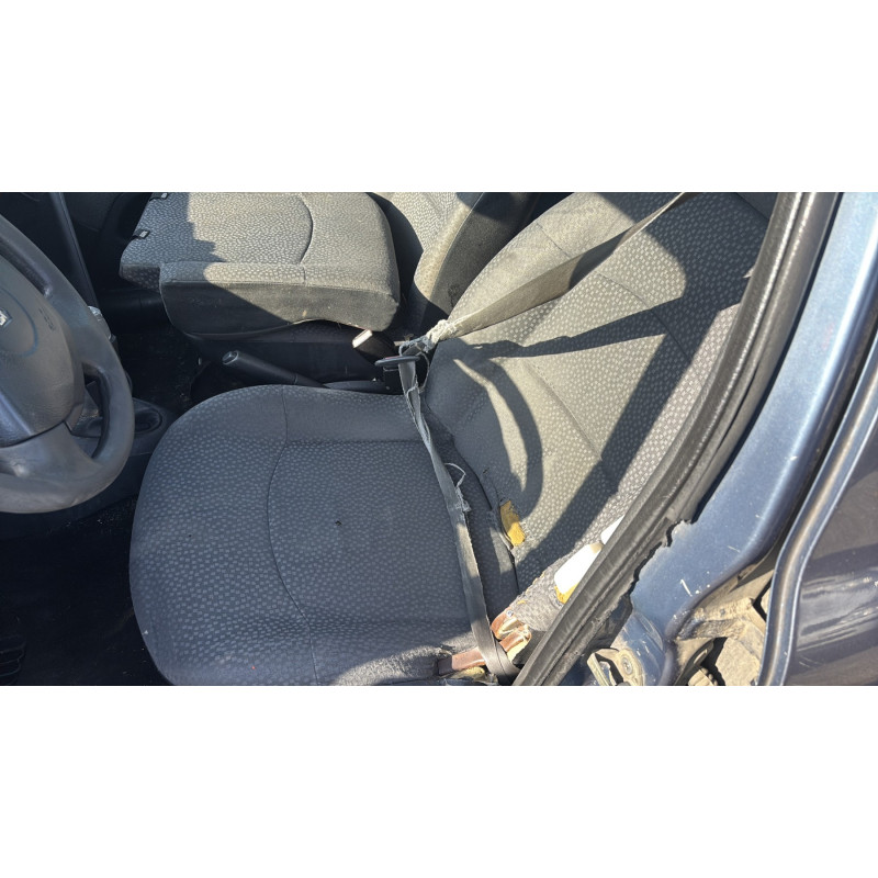 Bouton de coffre RENAULT CLIO 2 CAMPUS Photo n°16