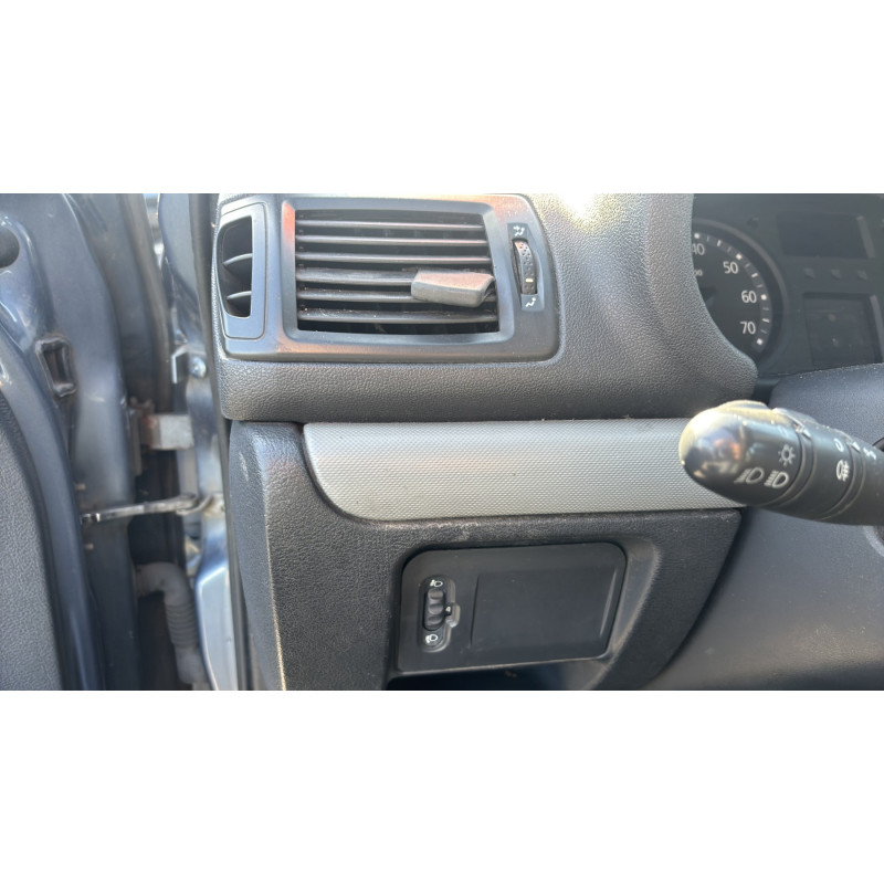 Bouton de coffre RENAULT CLIO 2 CAMPUS Photo n°20