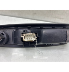 Interrupteur de leve vitre avant droit RENAULT CLIO 2