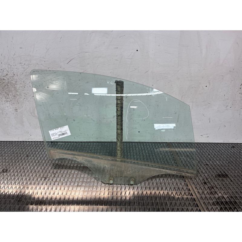 Vitre avant droit CHEVROLET SPARK Photo n°1