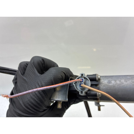 Leve vitre electrique avant droit RENAULT CLIO 2 Photo n°1