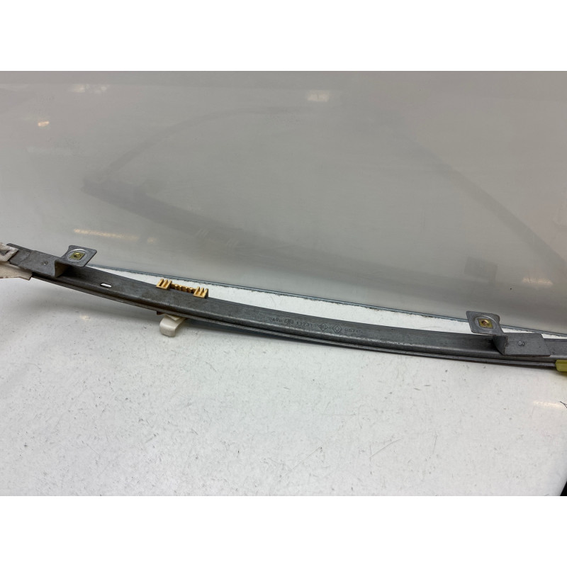 Leve vitre electrique avant gauche RENAULT CLIO 2 Photo n°3