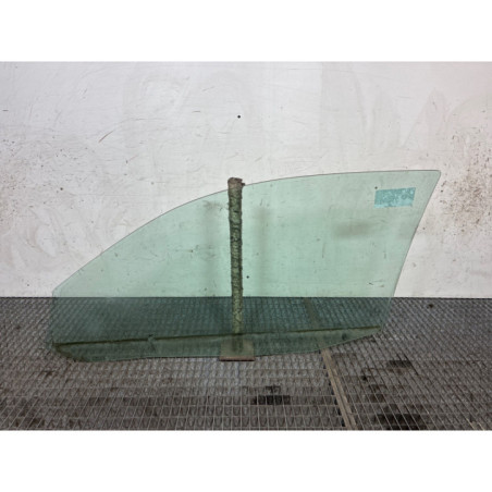 Vitre avant droit VOLKSWAGEN GOLF 4 Photo n°1