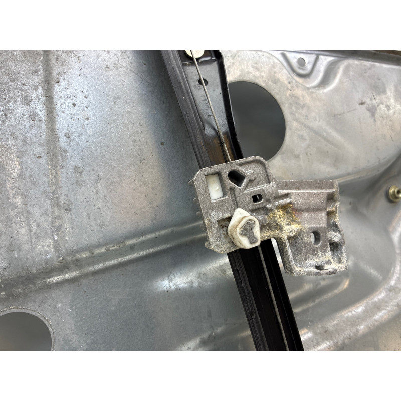 Leve vitre electrique avant droit VOLKSWAGEN GOLF 4 Photo n°3