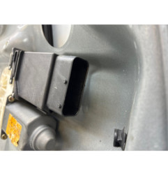 Leve vitre electrique avant gauche VOLKSWAGEN GOLF 4 Photo n°1