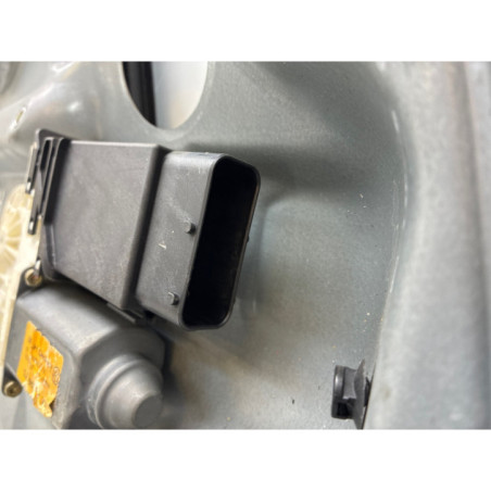 Leve vitre electrique avant gauche VOLKSWAGEN GOLF 4 Photo n°1