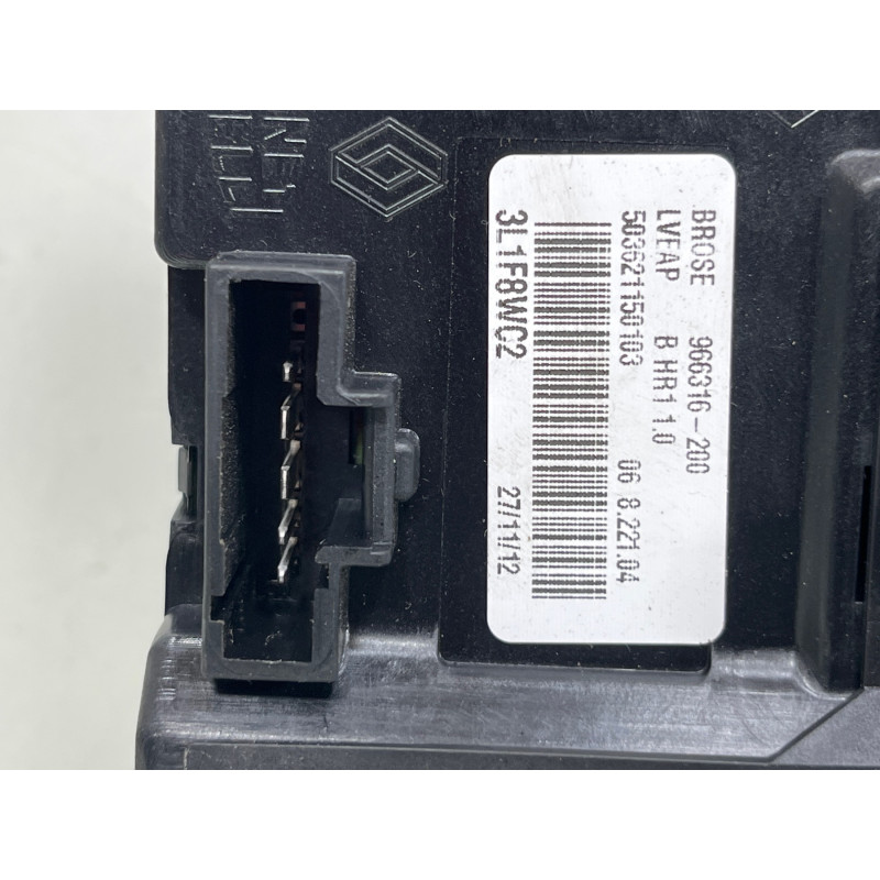 Leve vitre electrique avant gauche RENAULT SCENIC 3 Photo n°4