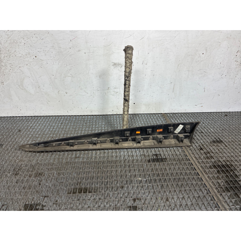 Baguette de porte avant droite RENAULT CLIO 4 Photo n°3