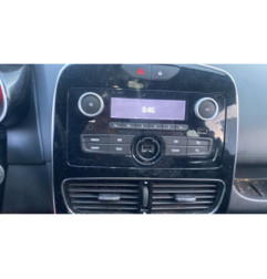 Custode arriere droit RENAULT CLIO 4