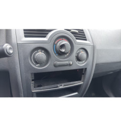 Vitre arriere droit RENAULT MEGANE 2