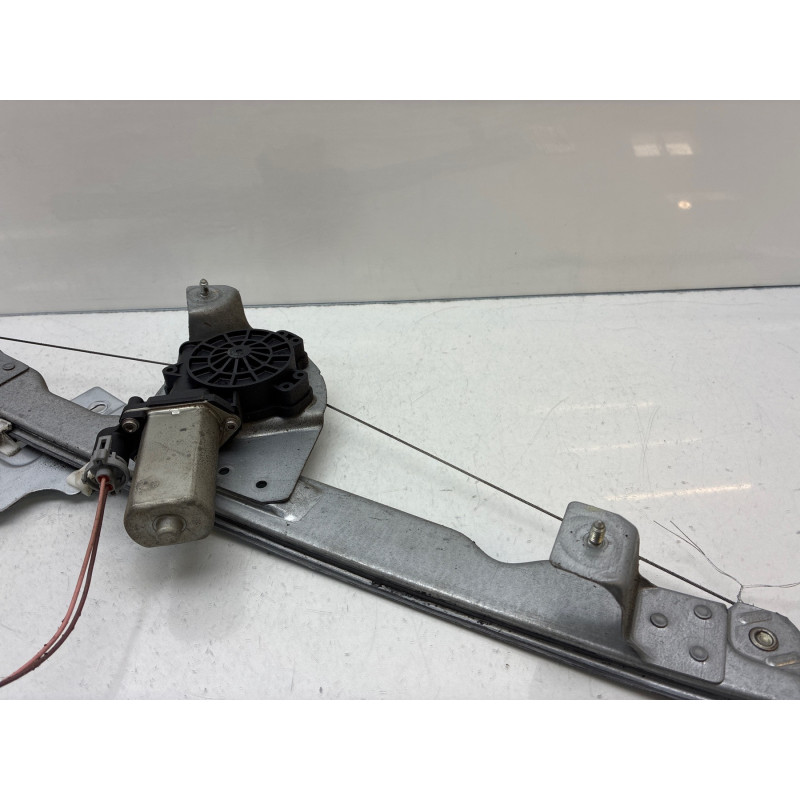 Leve vitre electrique avant droit DACIA DUSTER 1 Photo n°2
