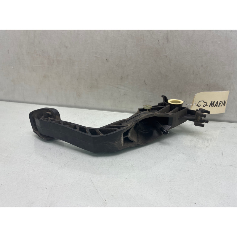 Pedale d'embrayage VOLKSWAGEN PASSAT 7 Photo n°1