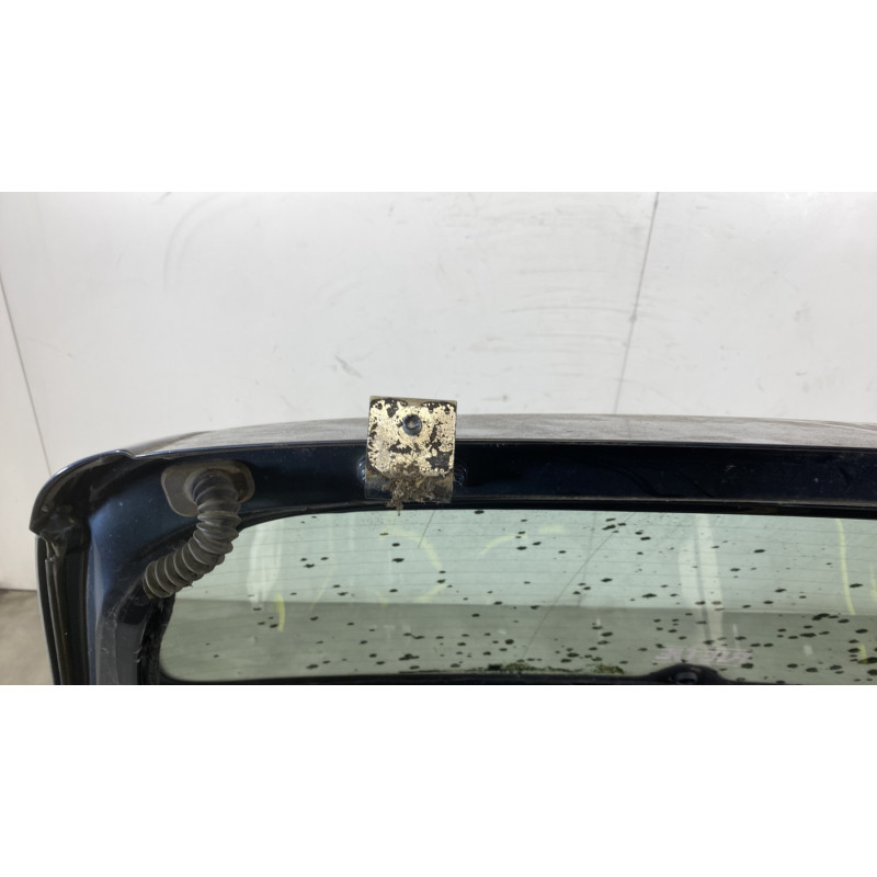 Malle/Hayon arriere VOLKSWAGEN GOLF 5 Photo n°8