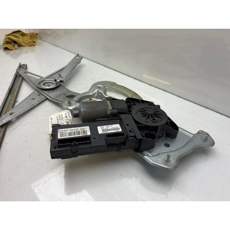 Leve vitre electrique avant gauche RENAULT SCENIC 3 Photo n°3