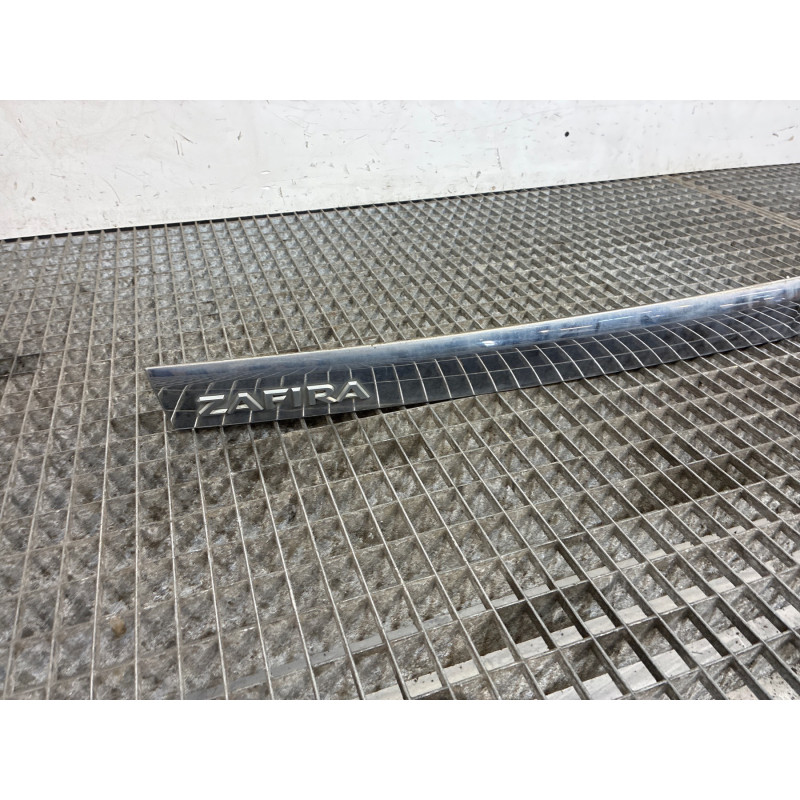 Bouton de coffre OPEL ZAFIRA B Photo n°4