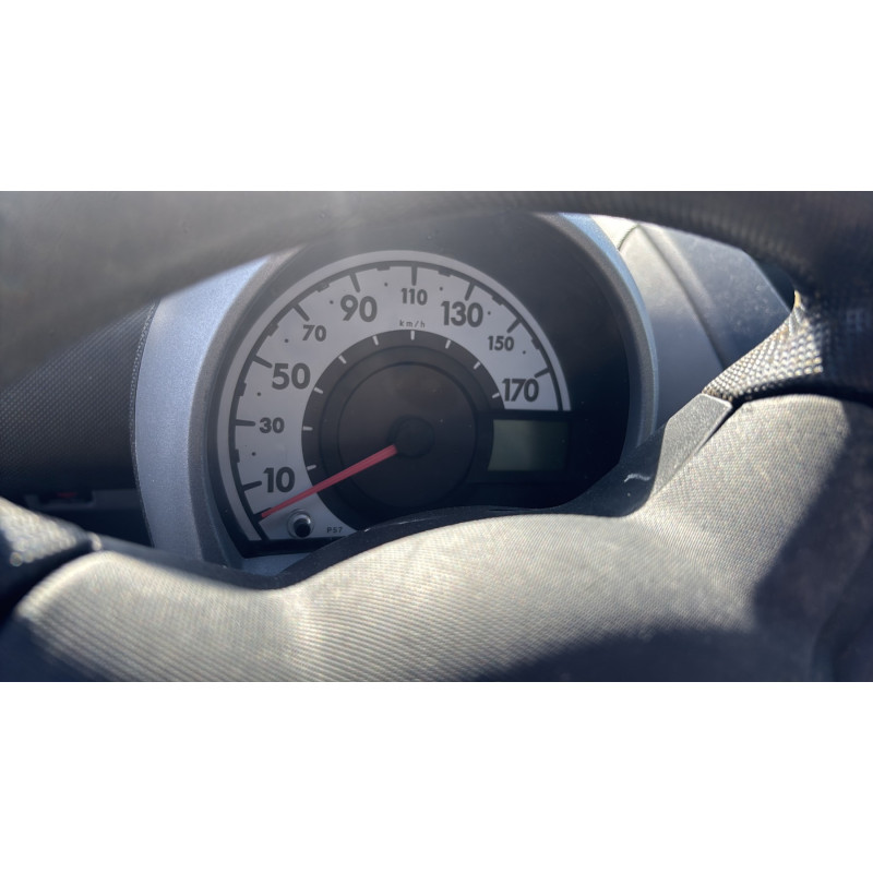 Capot CITROEN C1 1 Photo n°18