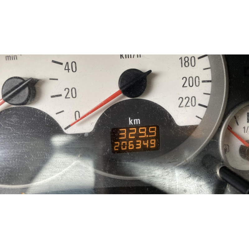 Capot OPEL CORSA C Photo n°8