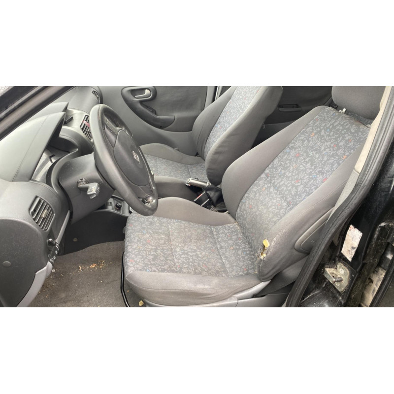 Capot OPEL CORSA C Photo n°17