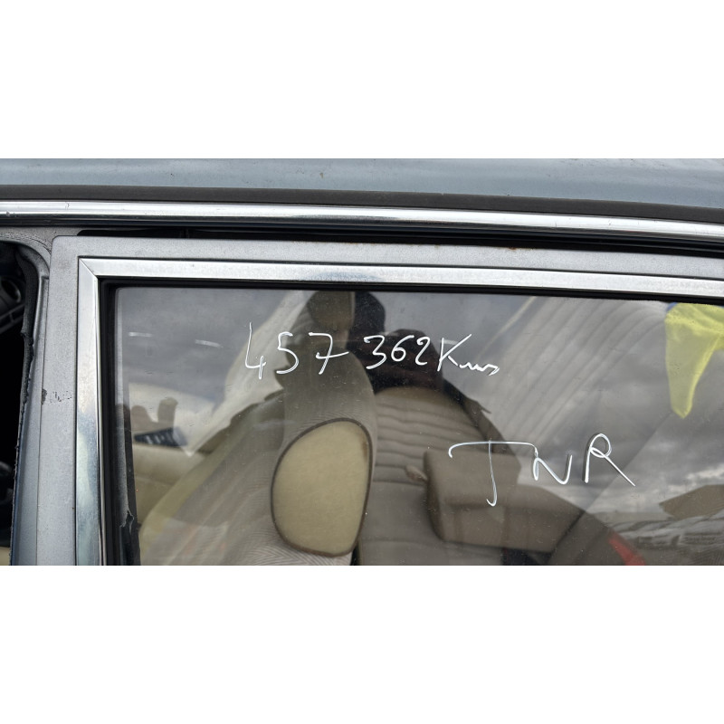 Capot MERCEDES 200 W123 Photo n°12