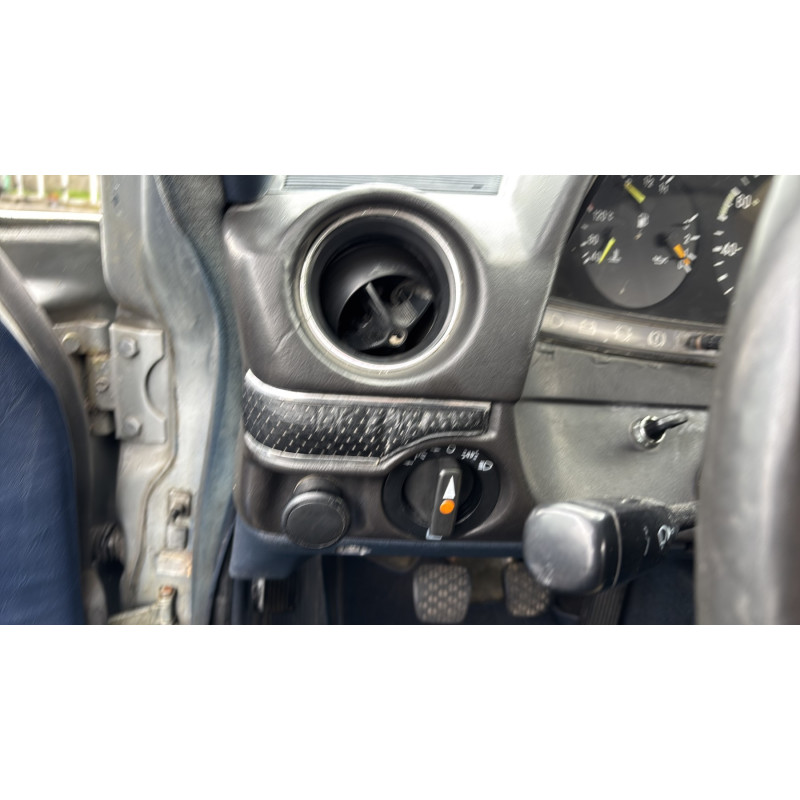 Capot MERCEDES 200 W123 Photo n°18