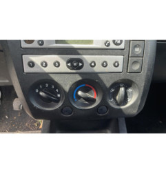 Aile avant gauche FORD FIESTA 5