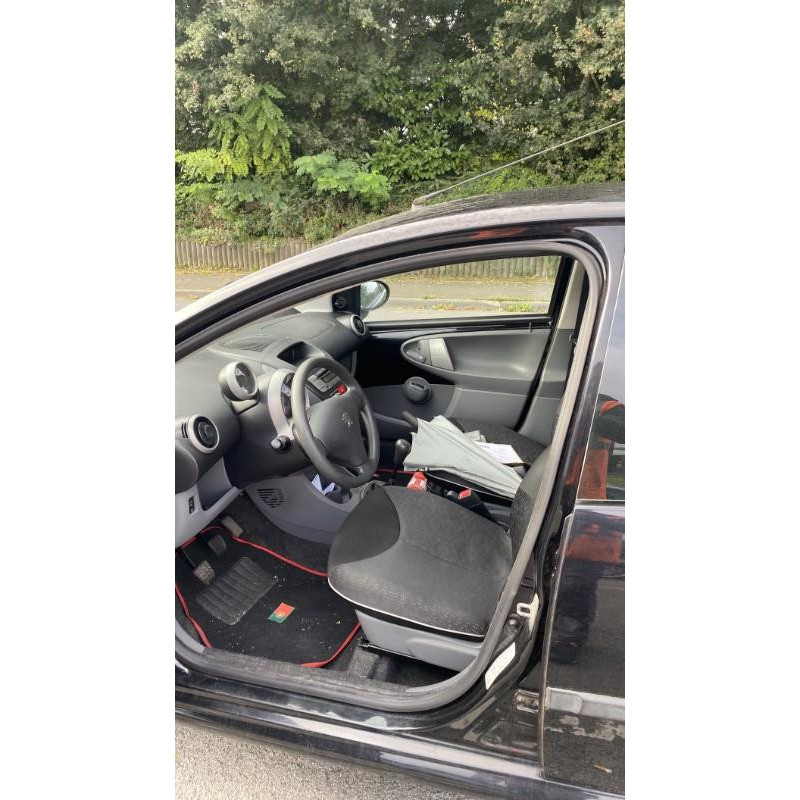 Porte avant gauche PEUGEOT 107 Photo n°18