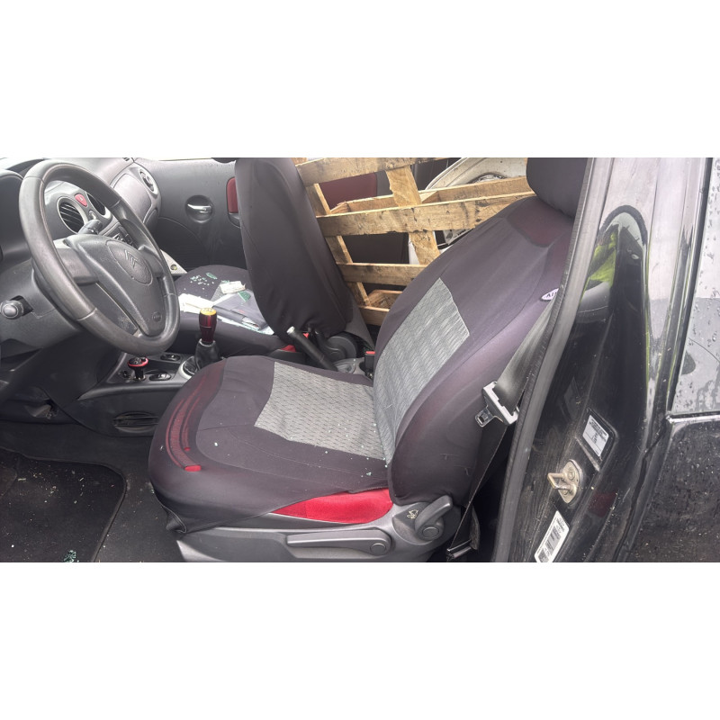 Malle/Hayon arriere CITROEN C2 Photo n°14