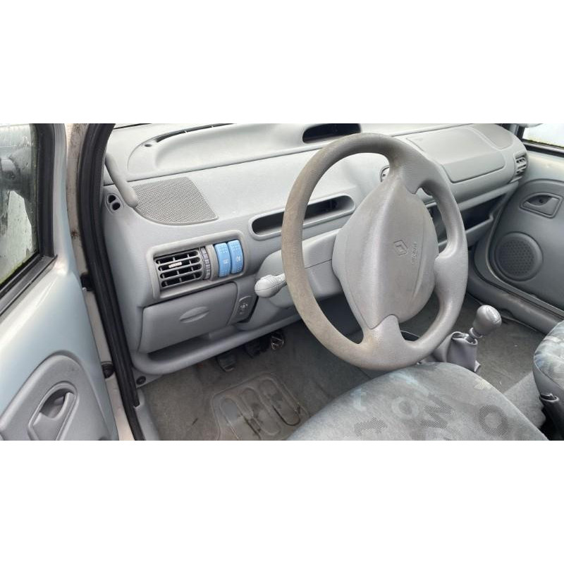 Capot RENAULT TWINGO 1 Photo n°12