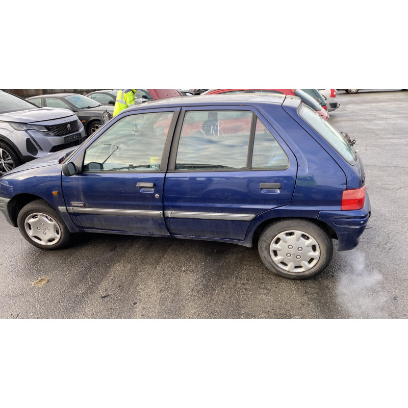 Aile avant droit PEUGEOT 106 Photo n°11