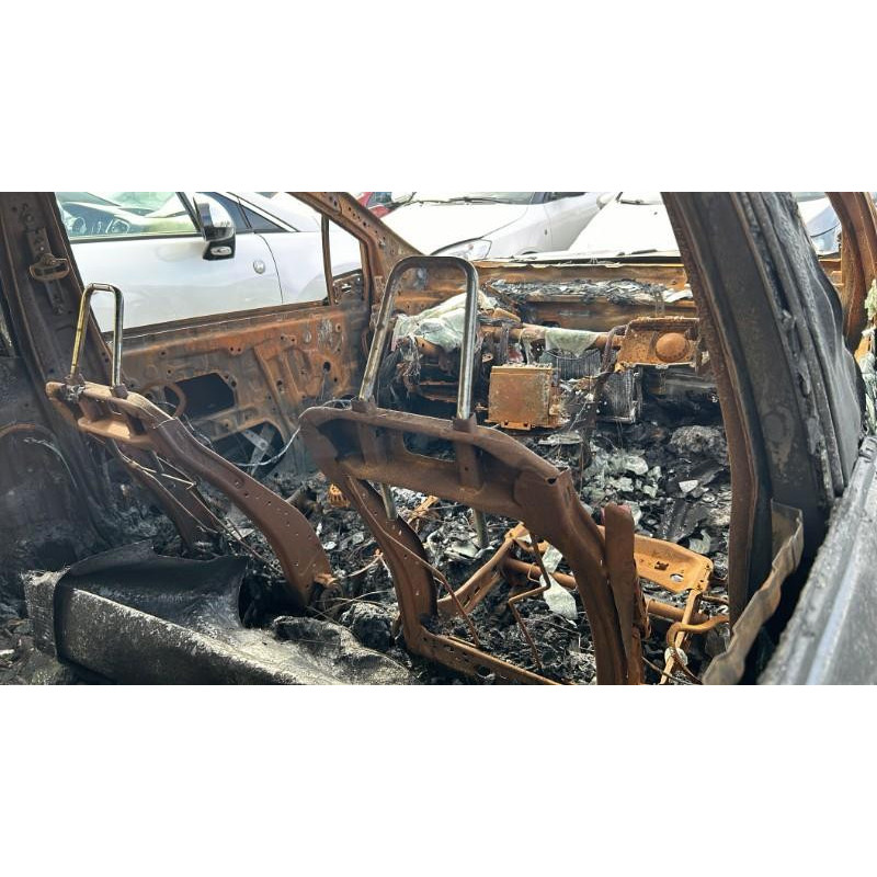 Renfort pare choc avant (traverse) TOYOTA PRIUS 4 Photo n°14